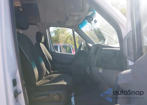 2016 Mercedes-Benz Sprinter 2500 High Roof z USA, uszkodzony, nr VIN WD3FE8CD9GP345452